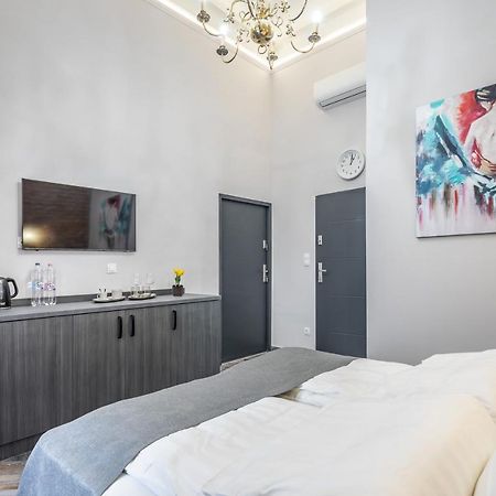 Luxurious Apartment 2Min Walk To Basilica Budapest Bagian luar foto