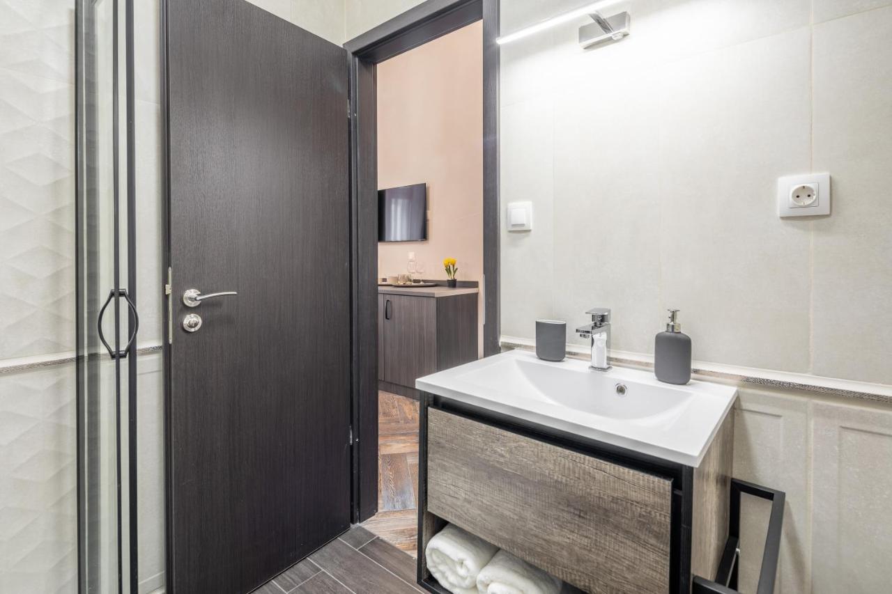 Luxurious Apartment 2Min Walk To Basilica Budapest Bagian luar foto