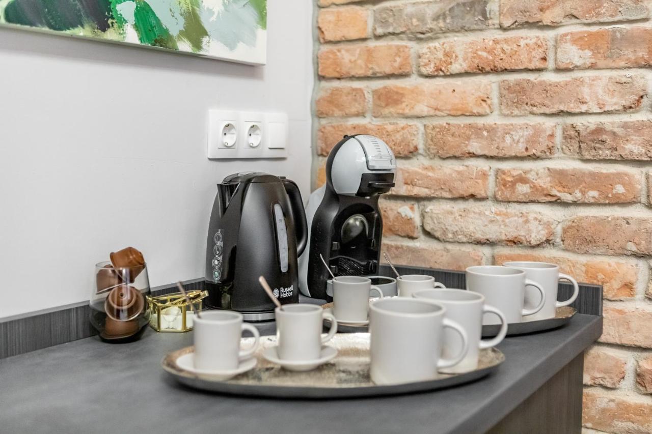 Luxurious Apartment 2Min Walk To Basilica Budapest Bagian luar foto